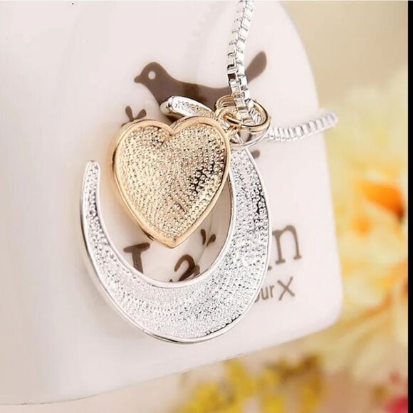 MOTHER'S DAY MOON NECKLACE - Picture 4 of 10
